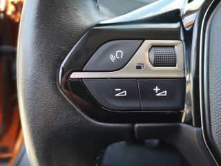 Peugeot 2008 PureTech 100 S&S Active 6-Gang-Manuell