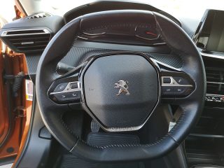 Peugeot 2008 PureTech 100 S&S Active 6-Gang-Manuell