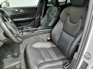 Volvo V60 Cross Country Plus B4 AWD Geartronic