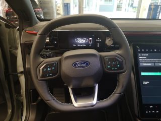 Ford Explorer Select AWD (Extended Range 77KWh)