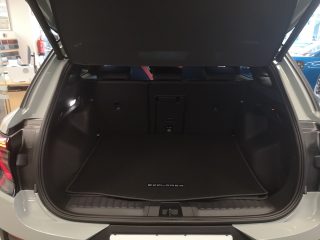 Ford Explorer Select AWD (Extended Range 77KWh)